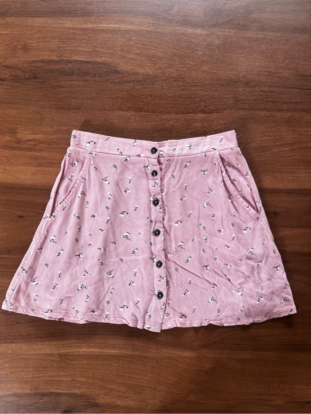 La Hearts Pink Button-Front Mini Skirt with Floral Print